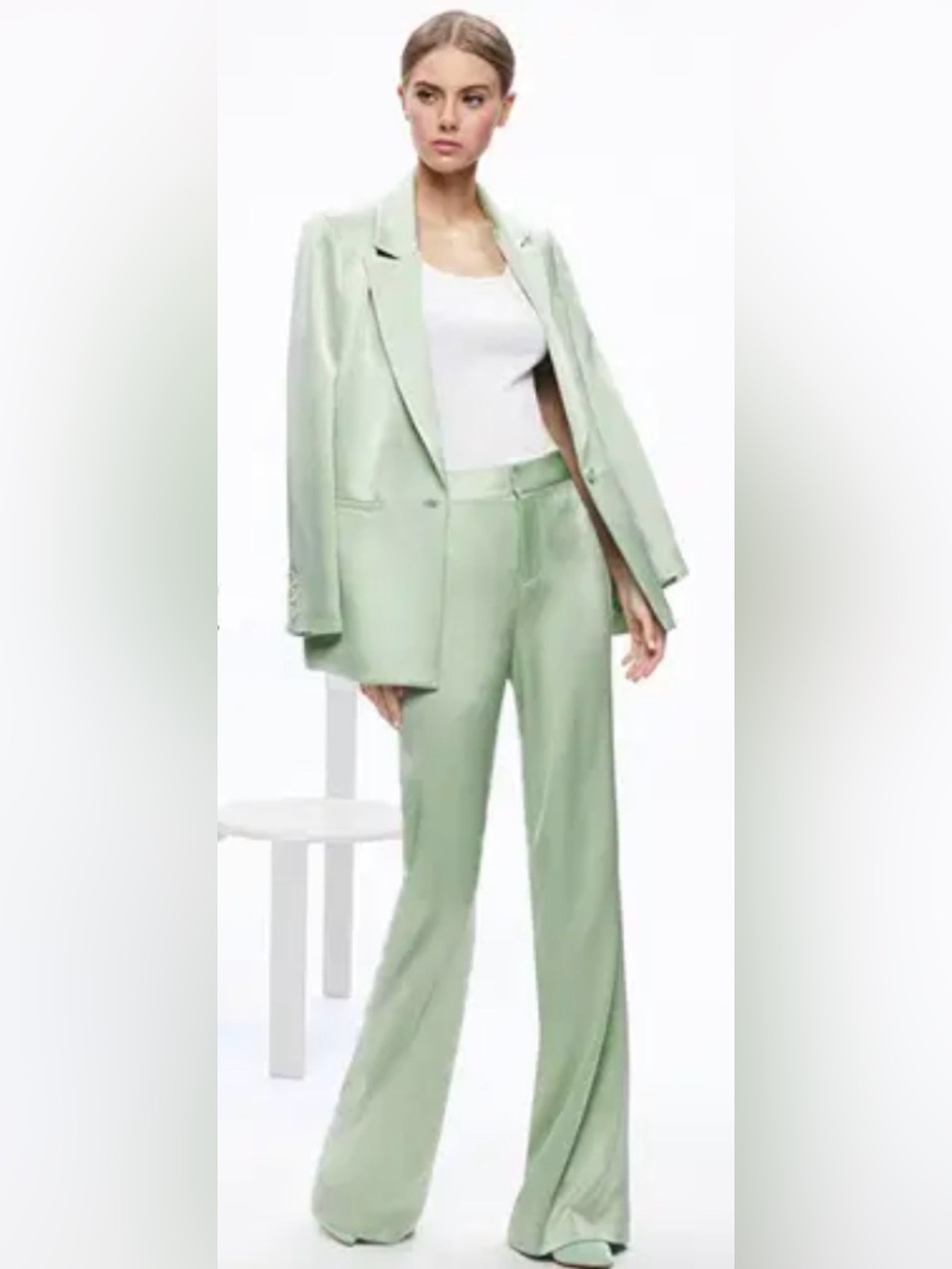 NWT Alice + Olivia $495 Denny Single Breasted Green Tea Satin Blazer 0